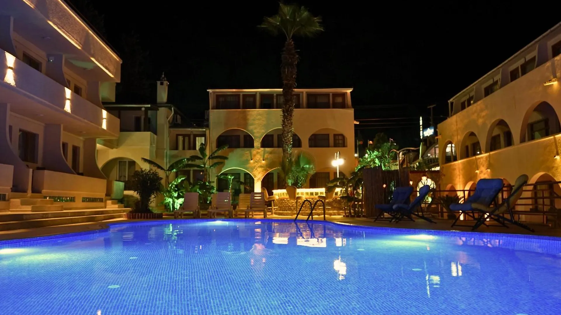 Club Aquarium Hotel & Spa Güvercinlik